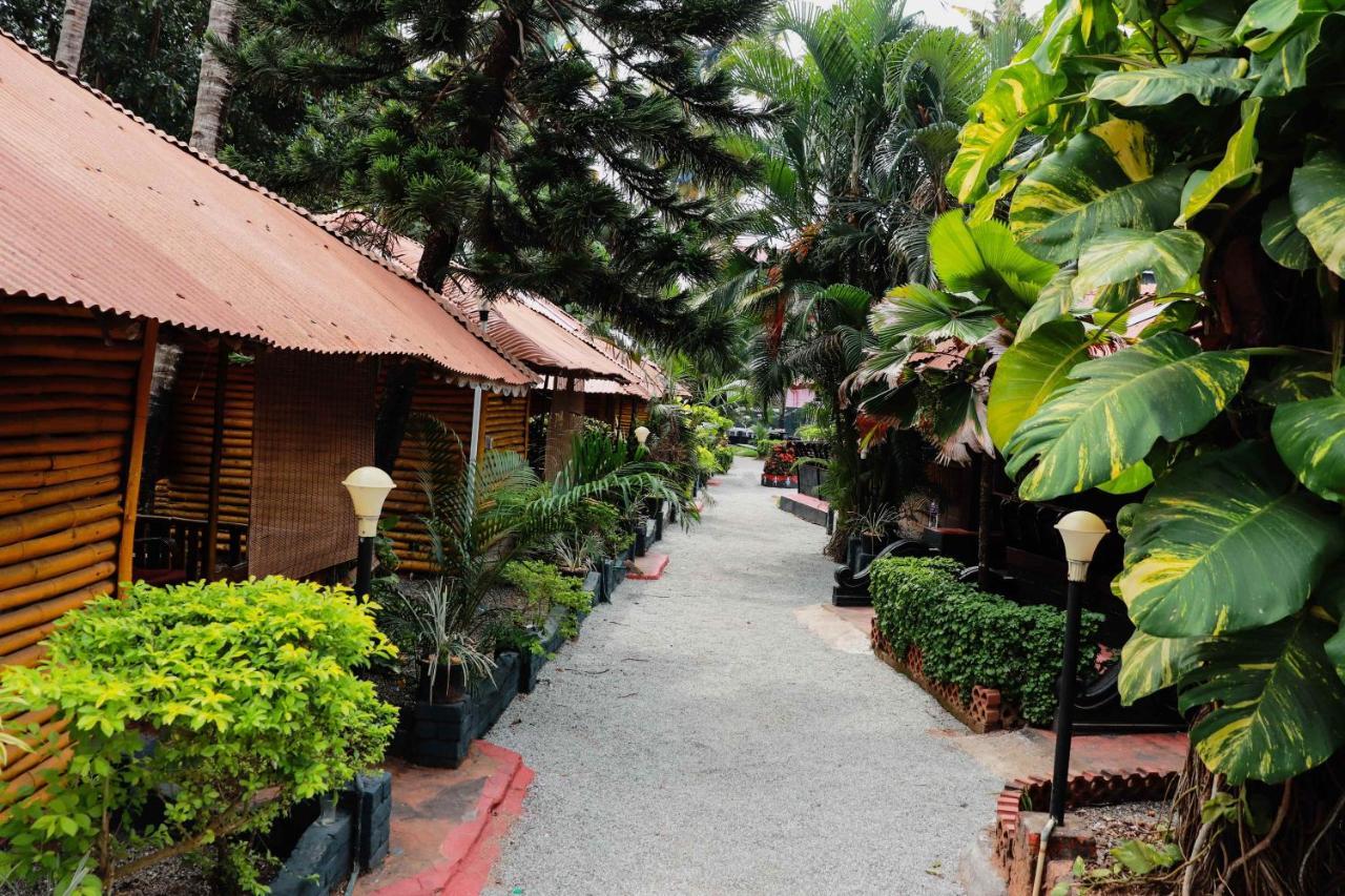 Kerala Bamboo House Varkala Exterior photo