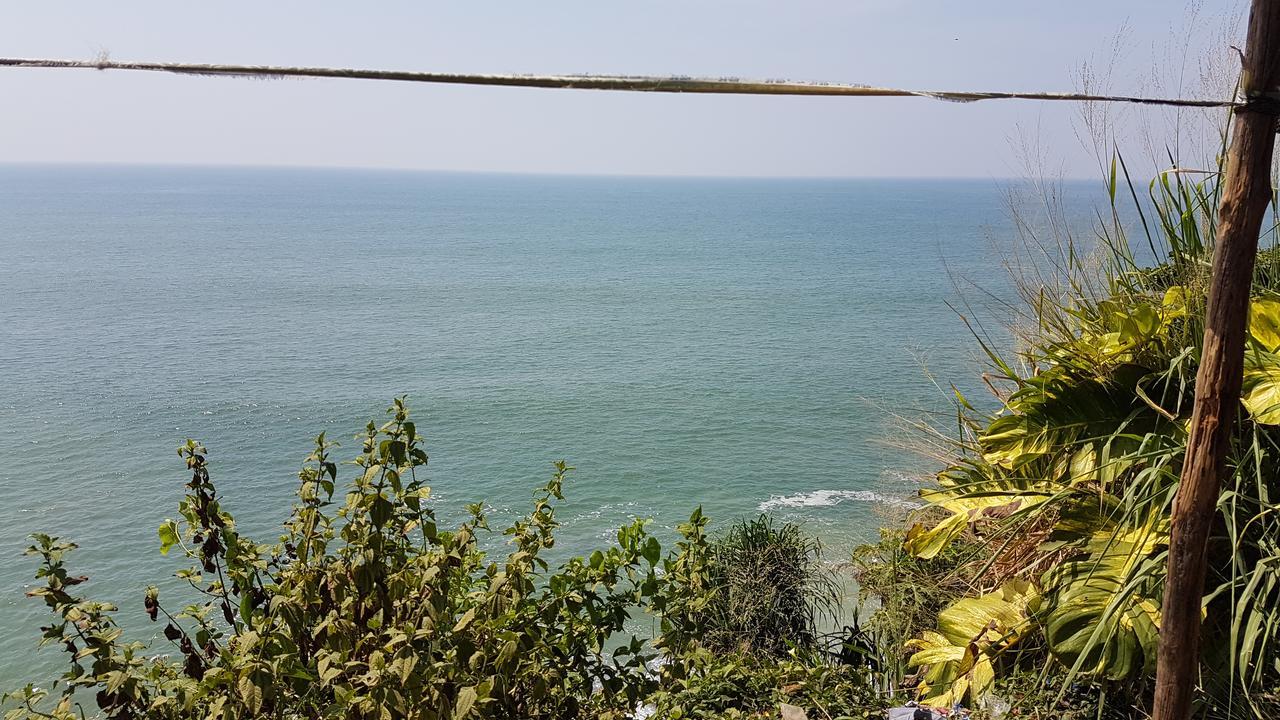 Kerala Bamboo House Varkala Exterior photo